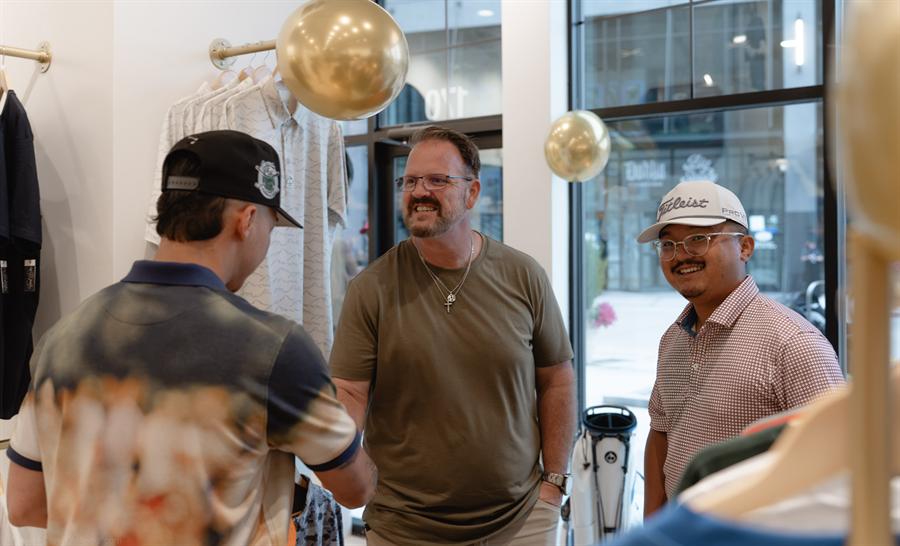Final Drive golf shop grand opening photographed by Lloyd Duimstra, Sioux Falls SD