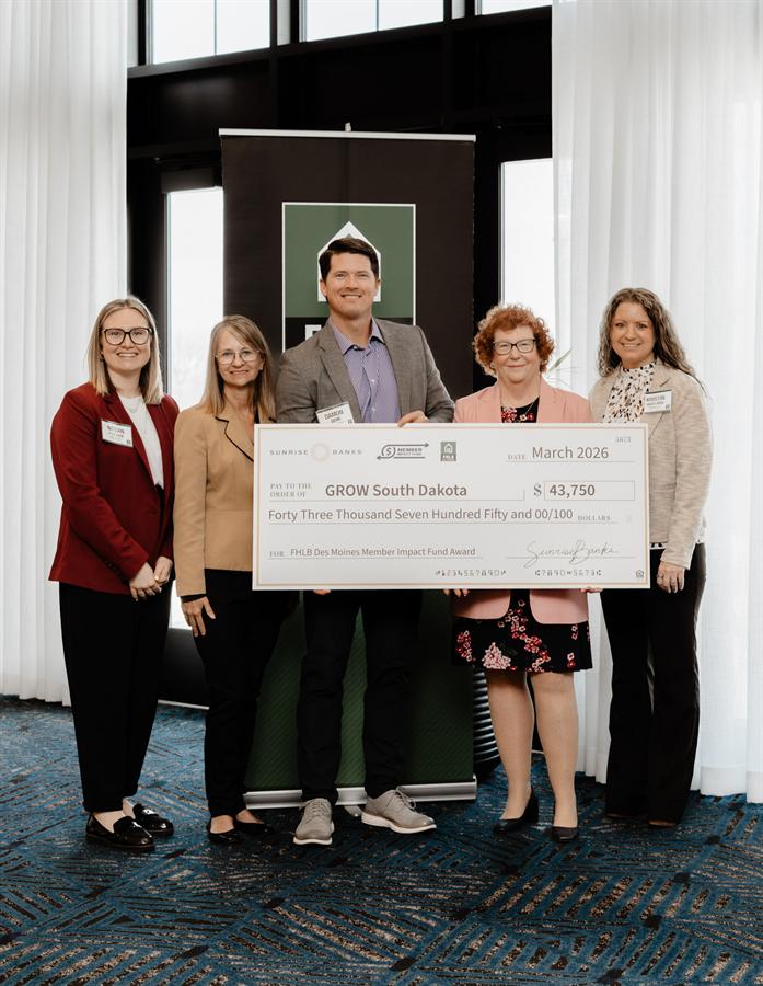 Check presentation at the FHLB Des Moines member conference photographed by Lloyd Duimstra, Sioux Falls SD
