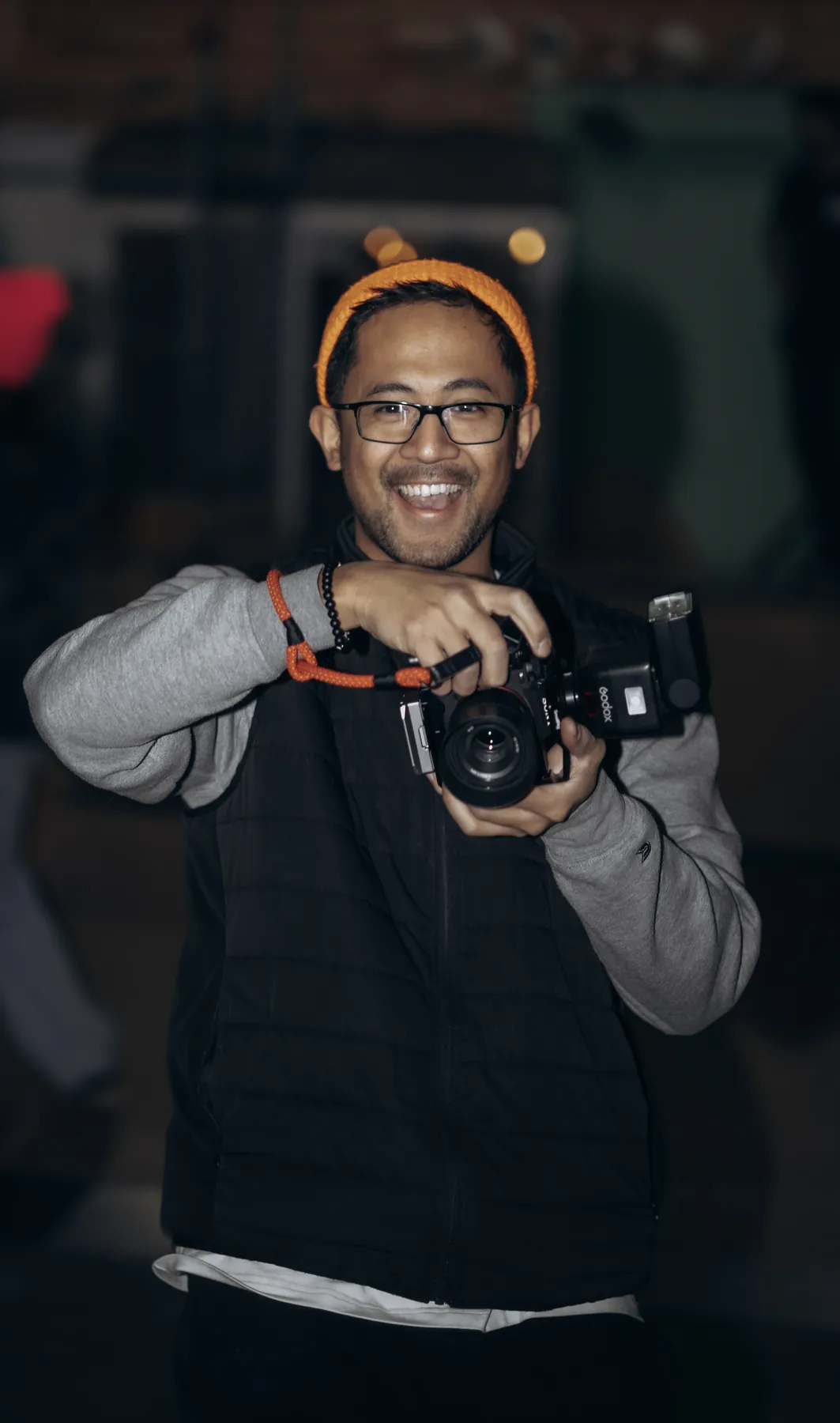 Lloyd Duimstra photographing on location in Sioux Falls, SD