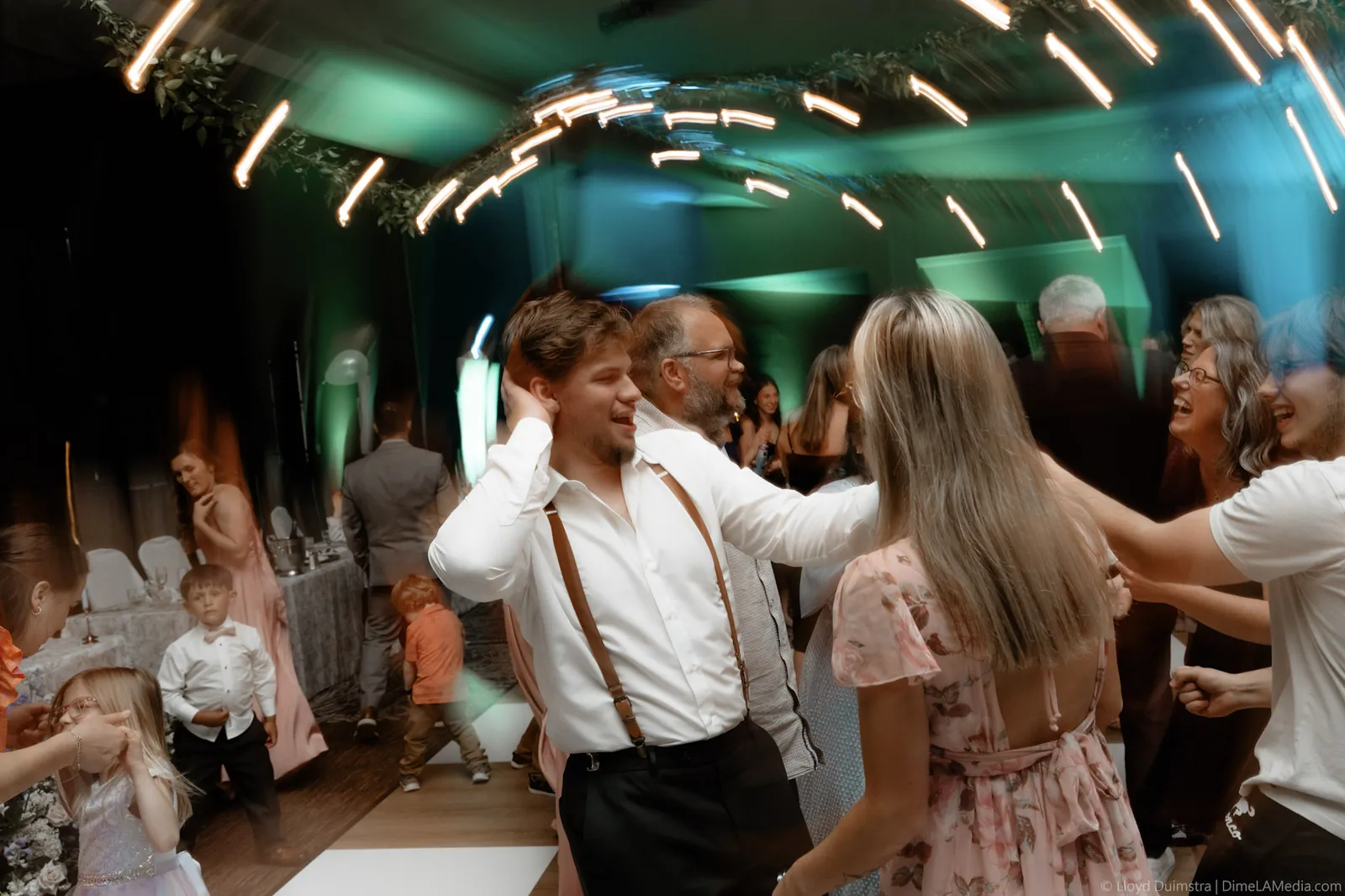 Wedding photography by Lloyd Duimstra, Sioux Falls SD