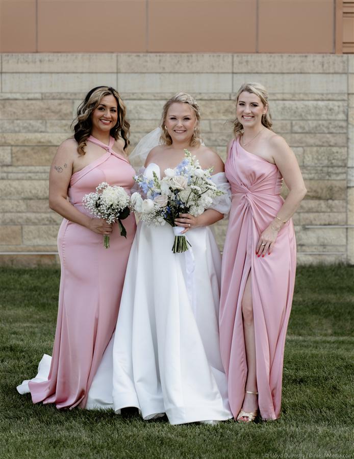 Wedding photography by Lloyd Duimstra, Sioux Falls SD