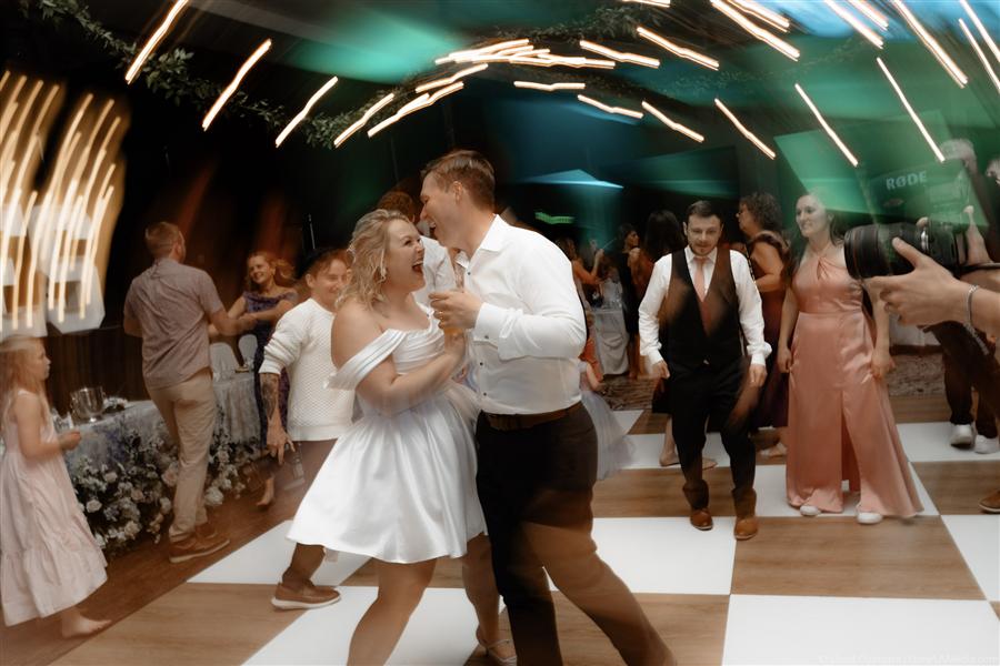 Wedding photography by Lloyd Duimstra, Sioux Falls SD